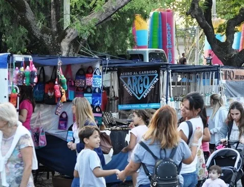 Ferias de artesanos en Tandil: guía completa 2026 con horarios y ubicaciones