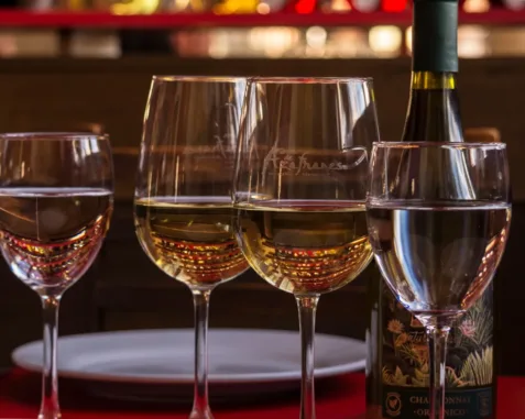 Dónde comer en Tandil: guía de restaurantes, parrillas y picadas 2026